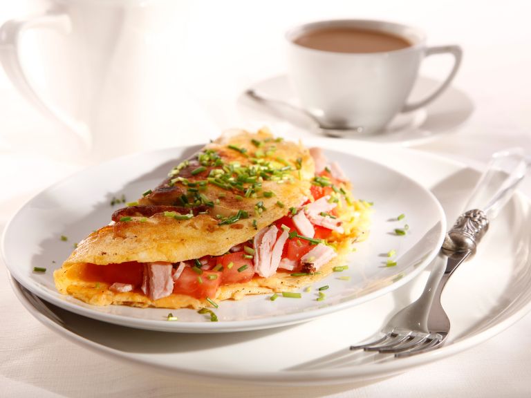 Omelete de Queijo e Tomate