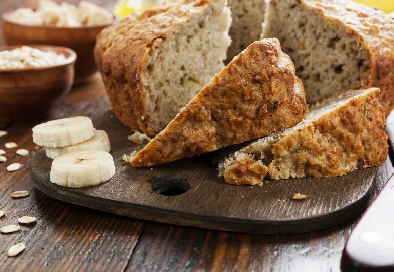 Bolo de Banana com Aveia Fit: Delicioso e Saudável