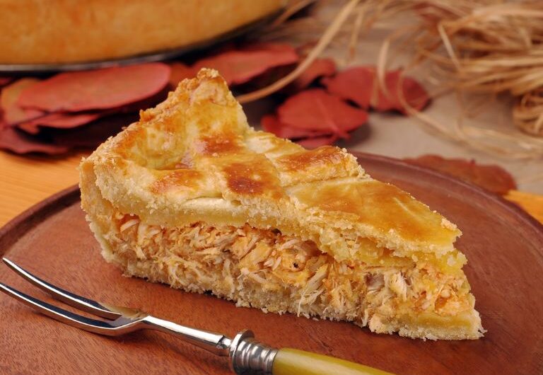 Empadão de Frango Cremoso - Receita Fácil e Deliciosa
