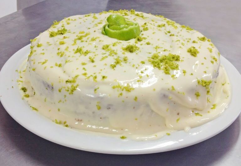 Essa é a Melhor Receita de Bolo de Limão que você já viu na vida