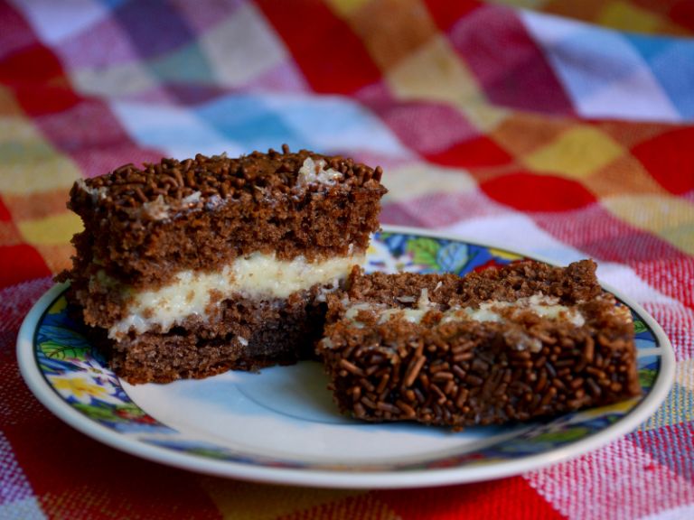 bolo de prestigio