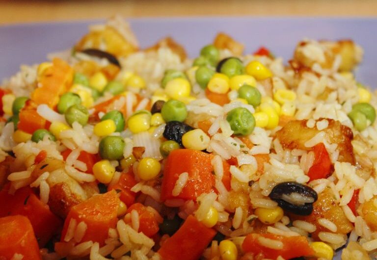 Receita de Arroz à Grega - Uma Delícia que Você Precisa Experimentar