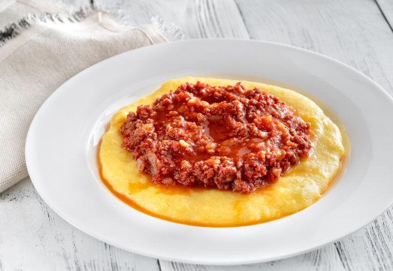 Receita de Polenta com Carne Moída: um prato delicioso e fácil de fazer