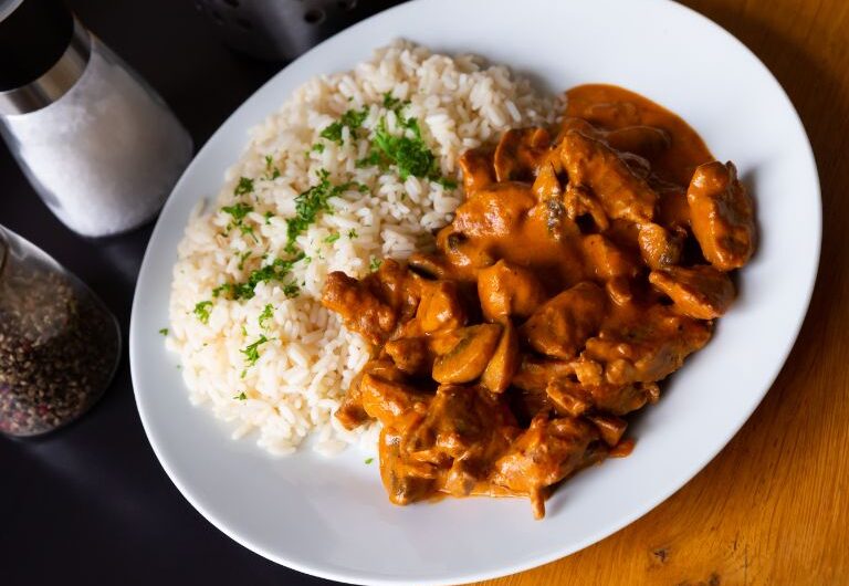 Receita de Strogonoff de Carne: fácil, rápida e deliciosa