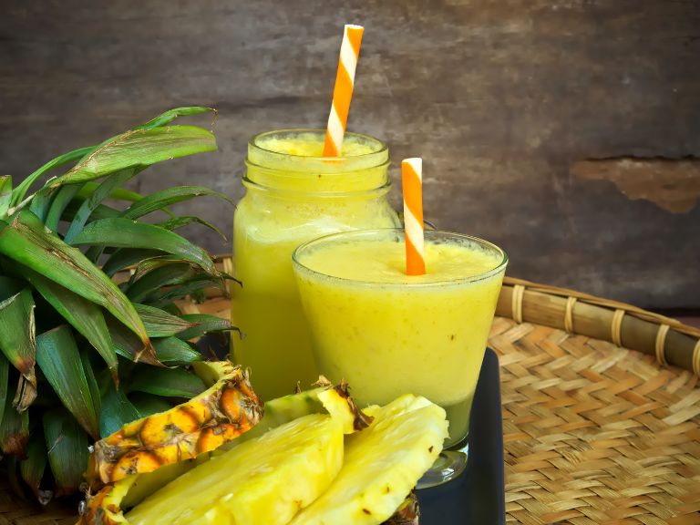 Receita de suco detox com abacaxi
