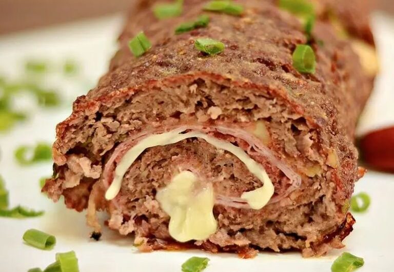 Rocambole de Carne Moída: Uma Delícia Irresistível para Surpreender