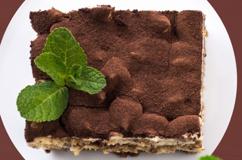 Descubra os sabores requintados desta clássica sobremesa Tiramisu com a nossa receita simples e deliciosa