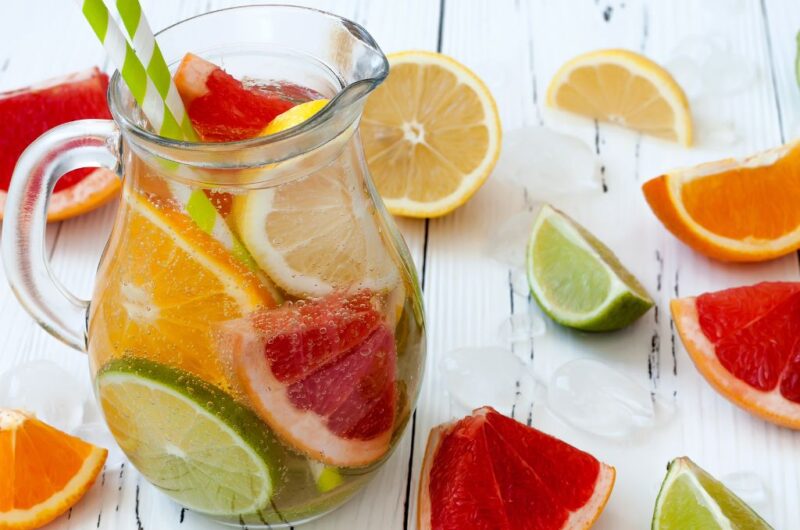 Refresque-se com a Delícia Natural: Receita de Água Saborizada
