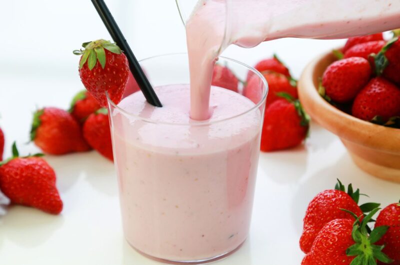 Batida de Morango: A Doçura do Verão em um Copo