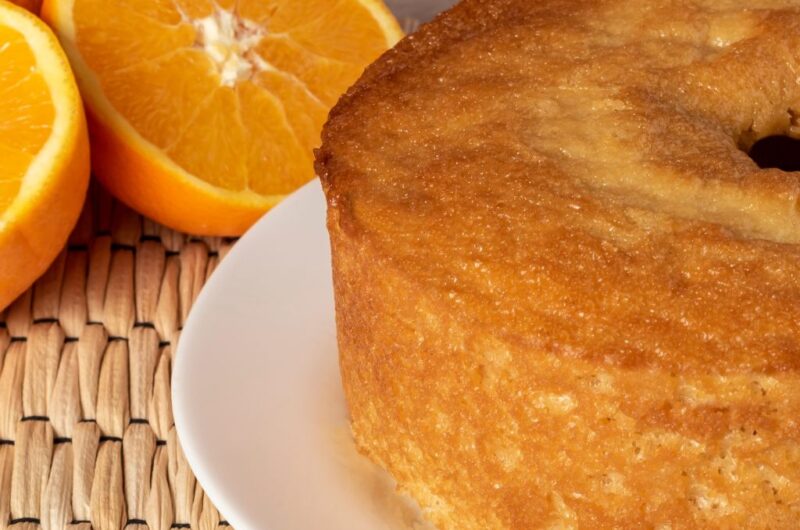 Delicioso Bolo de Laranja com Calda de Citros