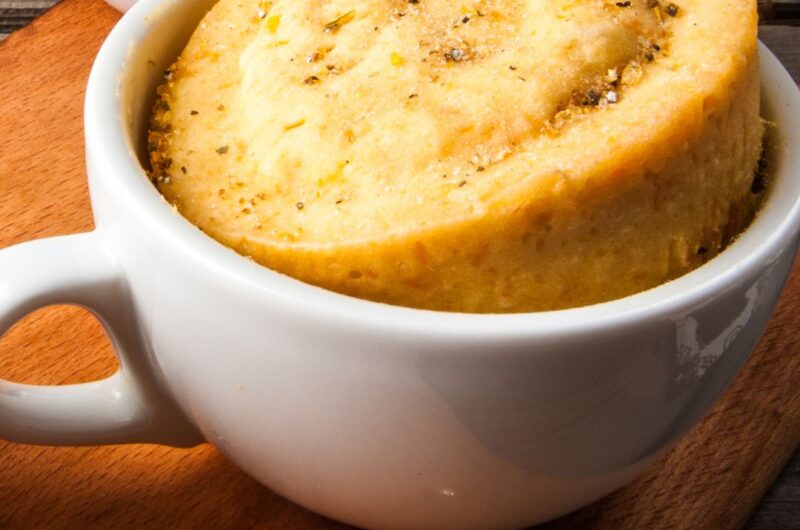 Bolo Simples de Micro-ondas: Receita com Poucos Ingredientes