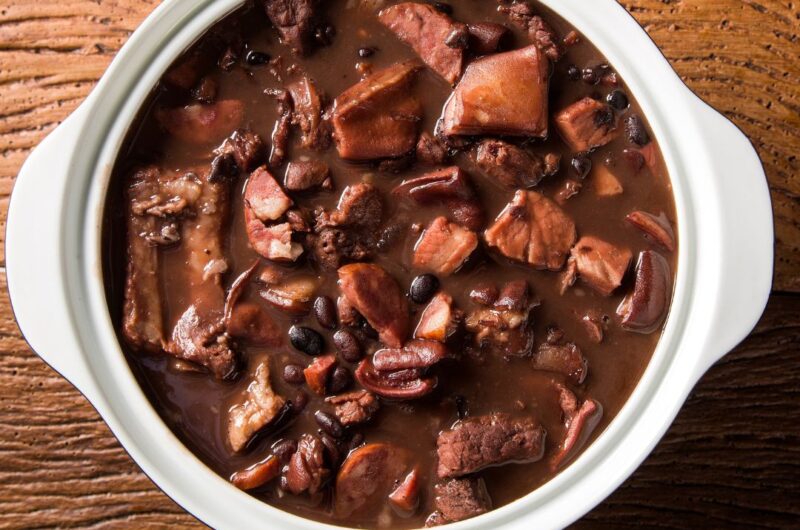 Feijoada Vegetariana Deliciosa: Sabores Tradicionais, Sem Carne