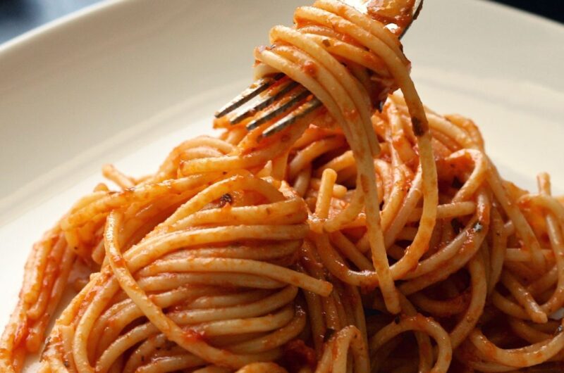 Macarronada Rápida: Sabor e Praticidade em um Prato