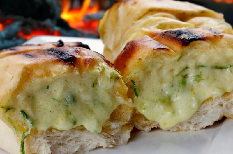 O Segredo do Churrasco Perfeito: Pão com Alho para Complementar sua Festa