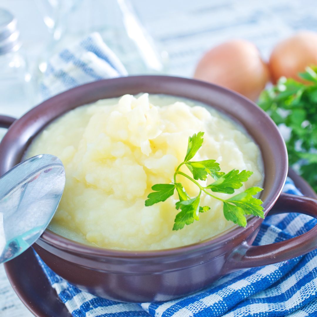 Panela com purê de batata