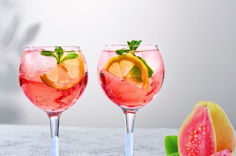 Coquetel de Goiaba com Cachaça: uma bebida surpreendente